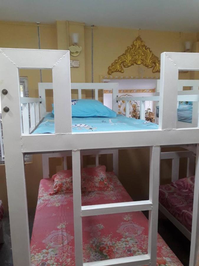 Хостел My Family Nyaung-U Экстерьер фото